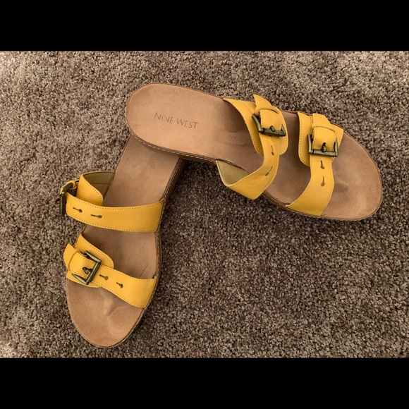 Nine West sandals - Picture 3 of 3